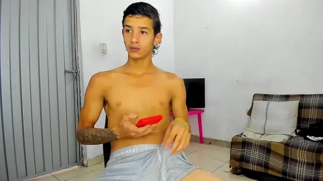 ZADQUIELHOT online show from June 22, 1:04 pm