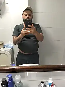 colom1234 online show from March 27, 2:40 pm