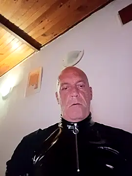 lateex77 online show from April 9, 1:36 am