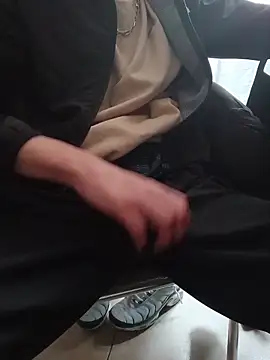 Skinboy06 online show from May 4, 1:02 pm