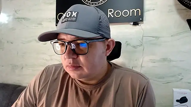 maximo daddy online show from May 18, 12:22 pm