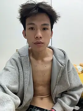 zzzzppp3 online show from April 30, 2:07 am