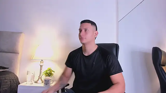 Chriss Diamond online show from June 24, 8:33 pm