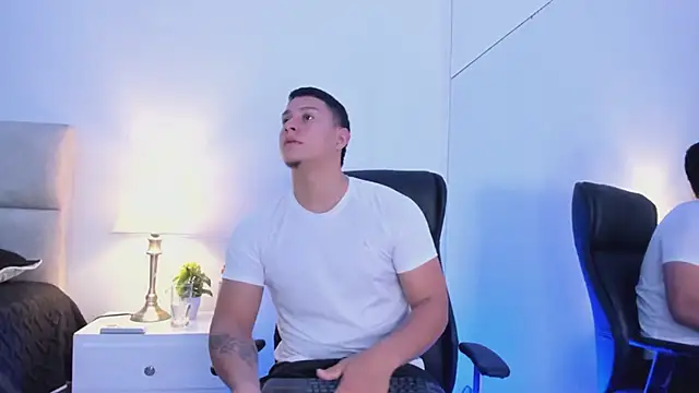 Chriss Diamond online show from June 1, 8:53 pm