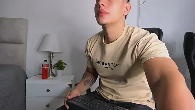 Chriss Diamond online show from June 28, 8:04 pm