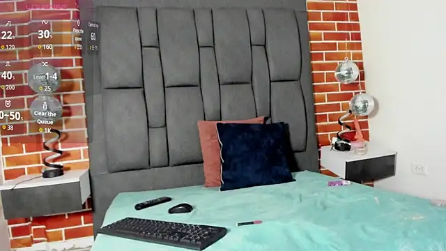 luxuryheavenn online show from May 4, 8:54 pm