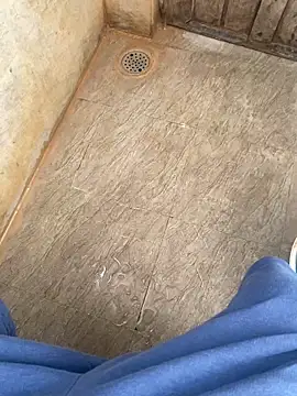 9inchesHire online show from April 18, 2:57 am