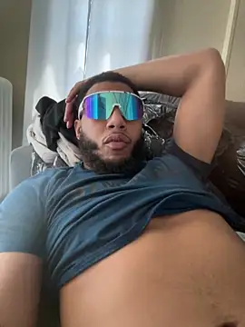 ThisTheRealD online show from June 29, 5:24 pm