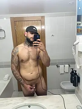 Dhouglasss online show from June 11, 1:09 pm