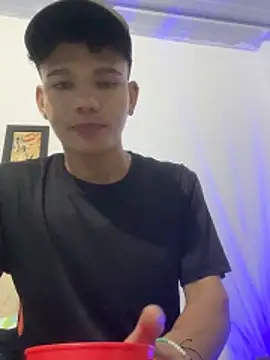 sebascuterouss online show from April 29, 3:22 am