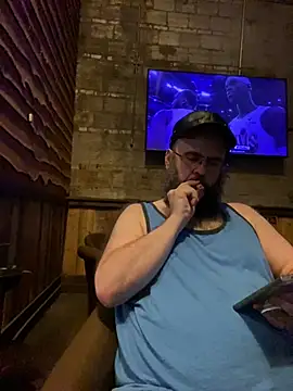 BriTheTopBear online show from April 30, 2:18 am