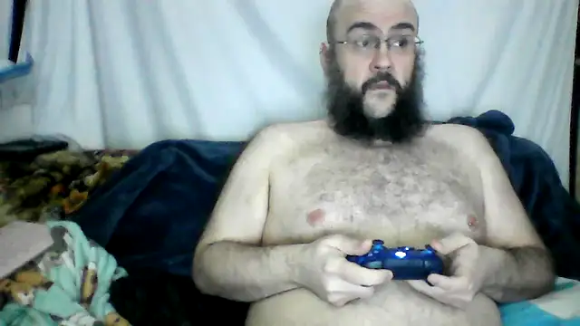 BriTheTopBear online show from April 28, 2:27 am