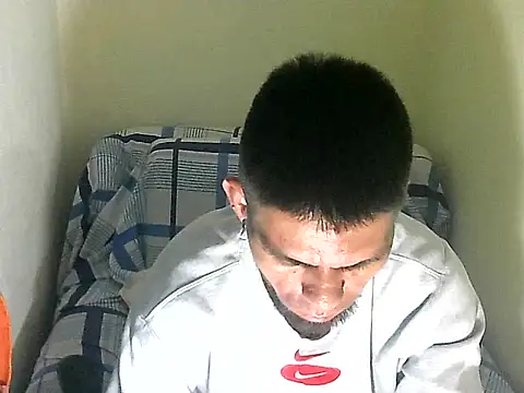 thomas2wood online show from June 2, 3:07 am