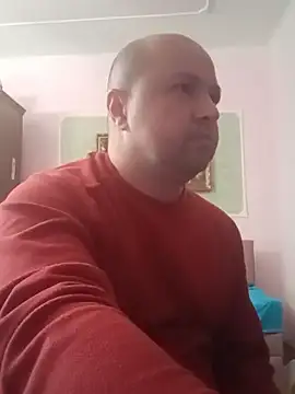 Snapshot of Luceriusbigass chatting on March 8, 3:33 pm Luceriusbigass online show from March 8, 3:33 pm