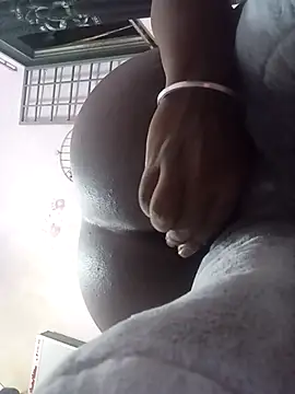 dicksuckerr01 online show from April 11, 9:07 pm