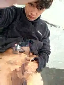 alexis21223 online show from April 12, 3:46 pm