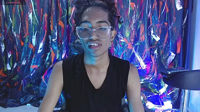 triiangel latinboy online show from May 29, 12:37 pm