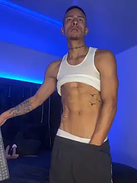 willclayy online show from April 18, 6:09 pm