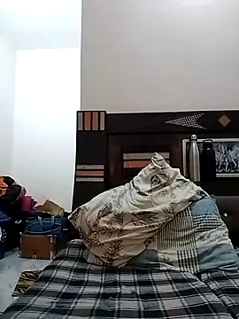 rahul02sharma05 online show from April 19, 6:13 am