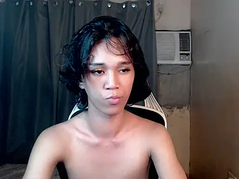 urnaughty paul online show from July 1, 9:10 am