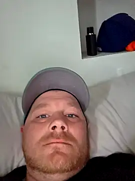 4u2nv123 online show from April 26, 5:54 pm