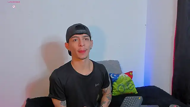  IanLark online show from June 23, 2:27 am