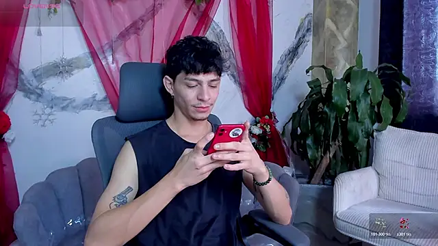  IanLark online show from June 20, 4:56 pm