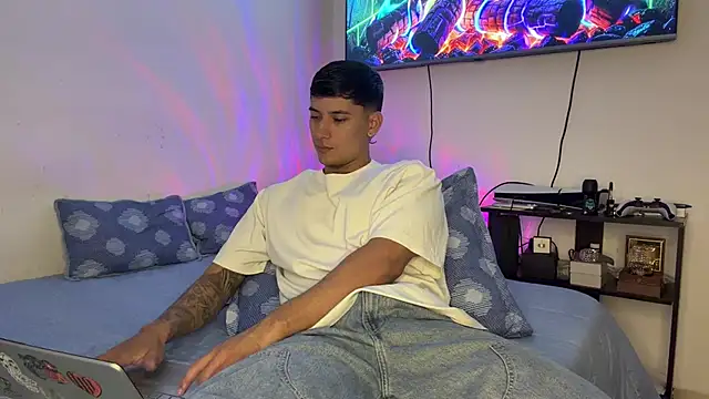 SexxxySquirterStev777 online show from July 23, 11:07 am