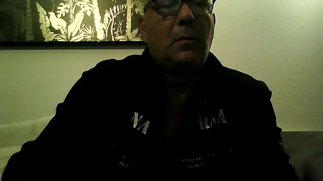 Snapshot of Soloyan chatting on October 16, 5:26 am Soloyan online show from October 16, 5:26 am
