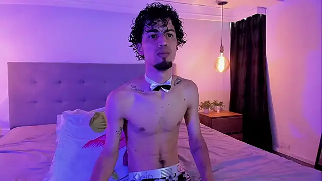 MichaelEvanss  online show from June 6, 12:55 pm