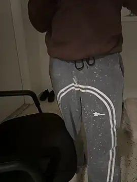 chocolate1818a online show from May 3, 10:40 am