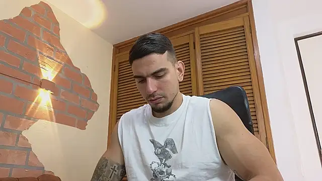 Josh miller01 online show from June 6, 1:28 pm