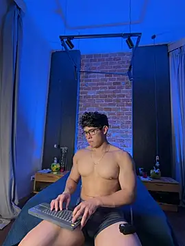 GrayAndrews online show from June 29, 11:05 pm