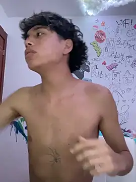 Santiiiii 699 online show from May 12, 11:13 pm