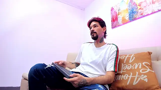 Jonathan Soto online show from May 29, 3:49 am