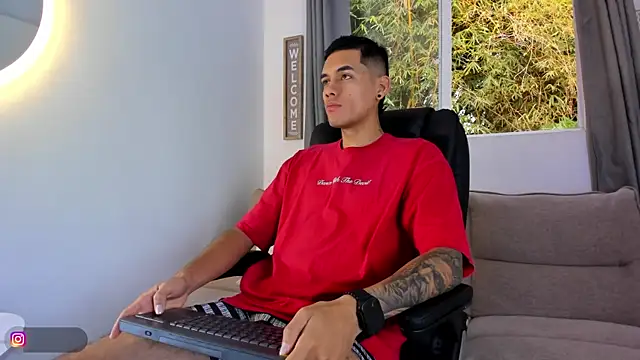 NickCopeer  online show from July 15, 12:23 pm