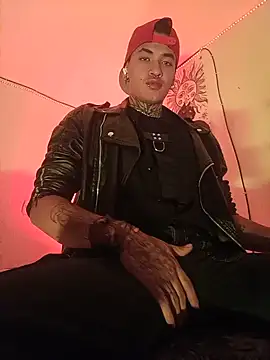AlecBanne  online show from June 21, 10:37 pm