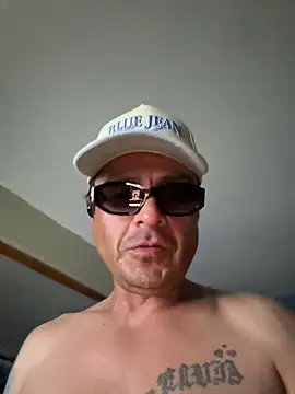 Jlsaxxx69989 online show from June 5, 10:21 am