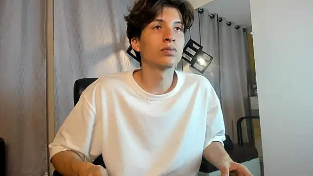 Marcoviolet online show from June 24, 7:39 pm
