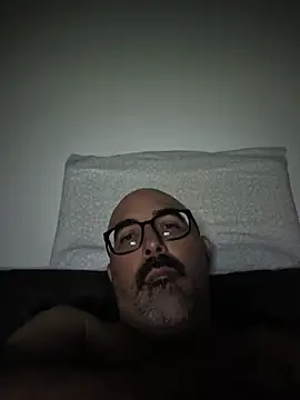 uberbite5713 online show from May 28, 8:40 pm