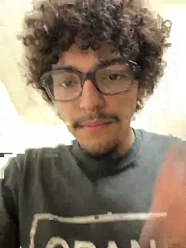 Uhhyuhhhhh online show from May 29, 3:16 am