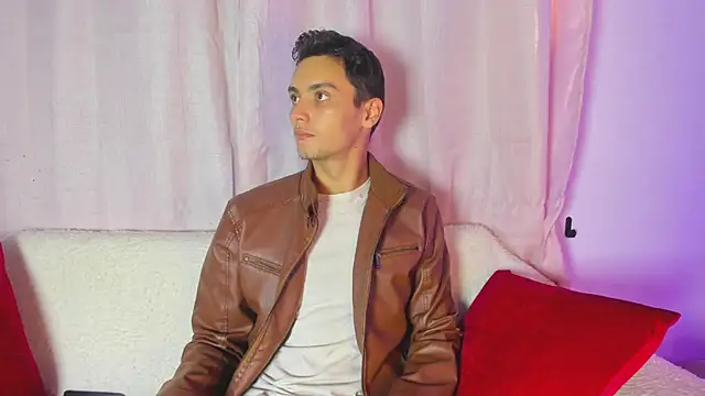andrewevans46 online show from July 28, 12:23 pm