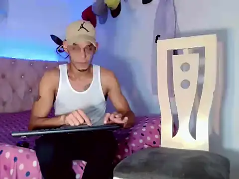 Brendt Hotx online show from June 30, 4:08 pm