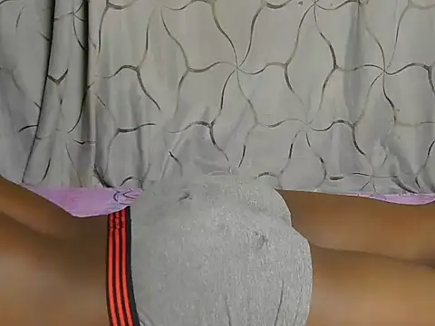 Leeszim26 online show from July 1, 3:57 pm