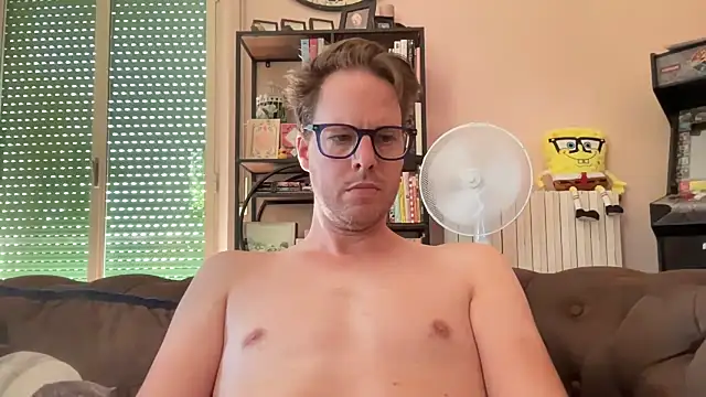 JackYxe online show from July 7, 8:40 am