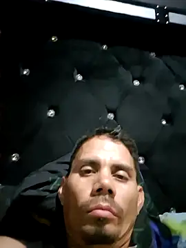 josemxl online show from July 18, 9:53 pm