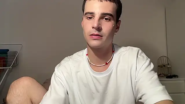 Lucas bennet online show from July 31, 6:06 pm