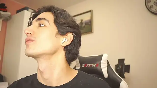 AlanDeNavarre online show from February 15, 10:22 pm