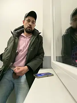 Jesssexboy online show from November 15, 4:42 pm