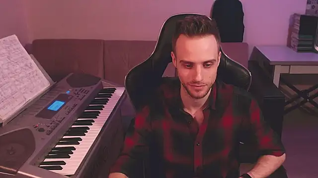 Sweetparker online show from March 15, 7:05 pm